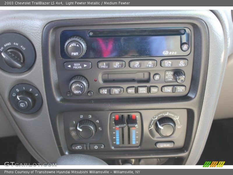 Light Pewter Metallic / Medium Pewter 2003 Chevrolet TrailBlazer LS 4x4
