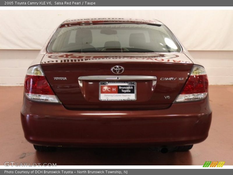 Salsa Red Pearl / Taupe 2005 Toyota Camry XLE V6