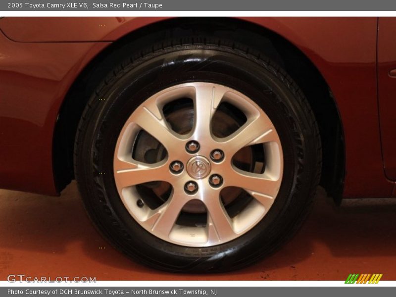 Salsa Red Pearl / Taupe 2005 Toyota Camry XLE V6