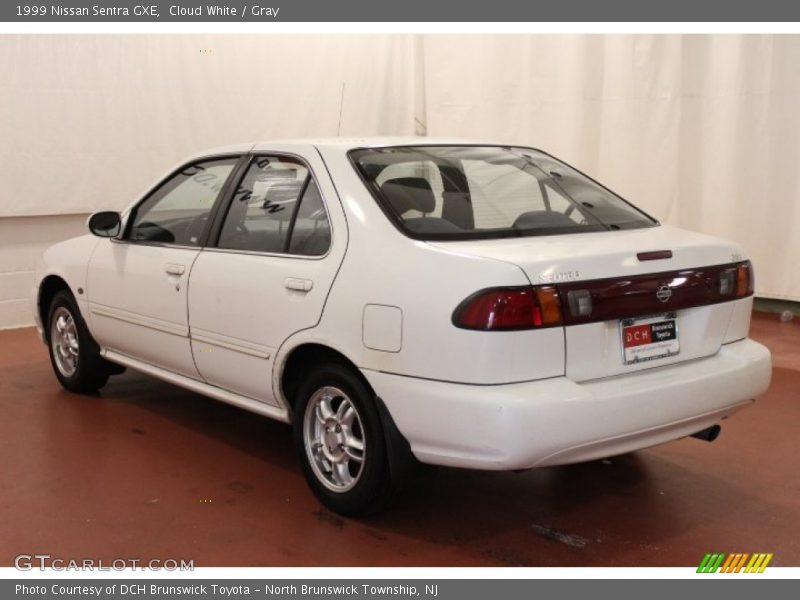 Cloud White / Gray 1999 Nissan Sentra GXE