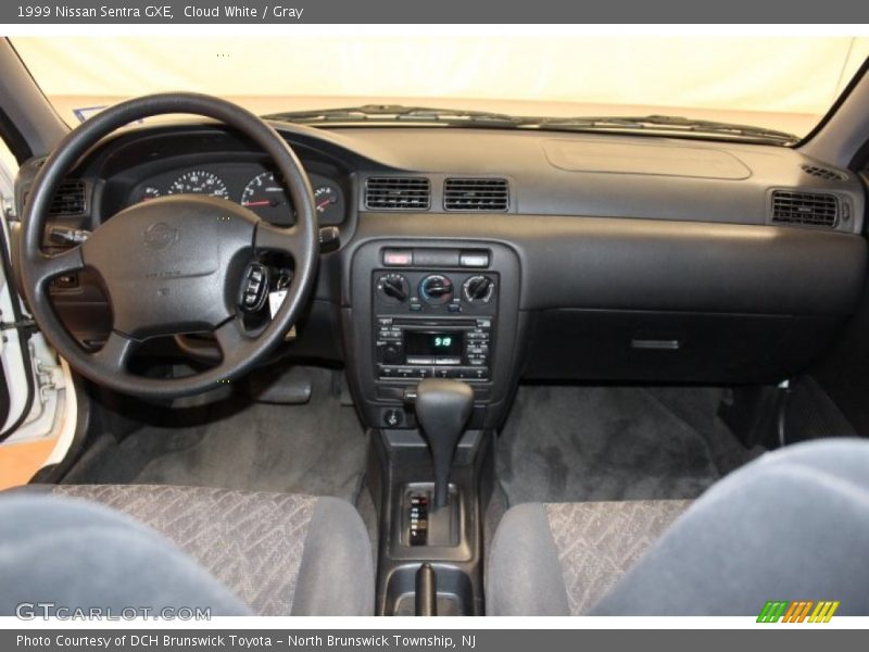 Cloud White / Gray 1999 Nissan Sentra GXE