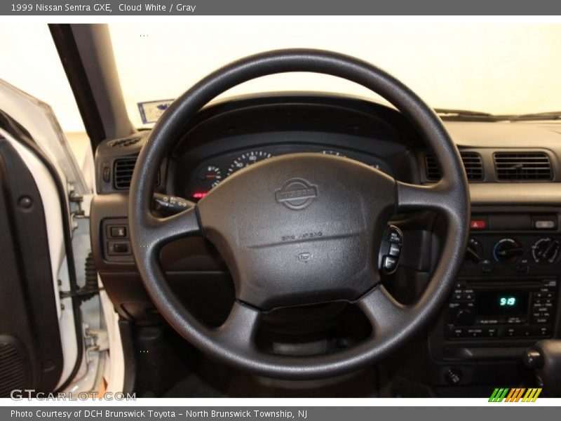 Cloud White / Gray 1999 Nissan Sentra GXE