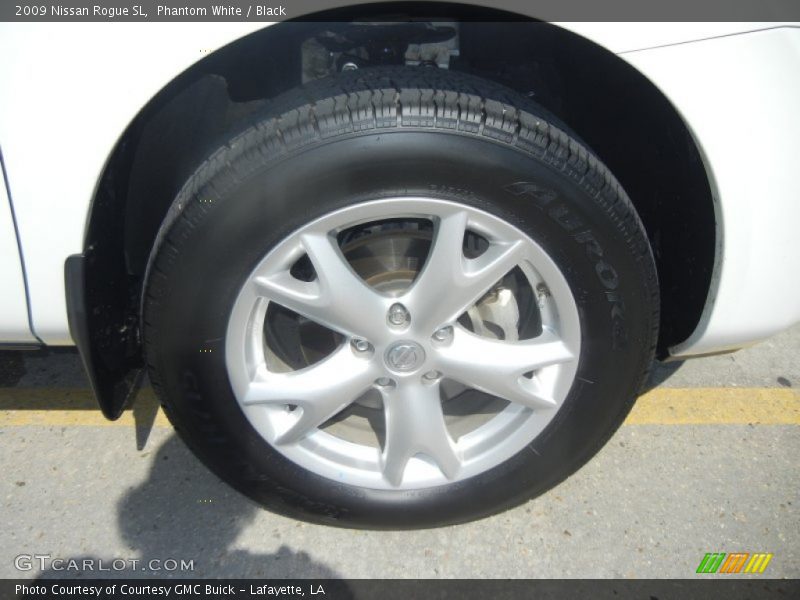 Phantom White / Black 2009 Nissan Rogue SL