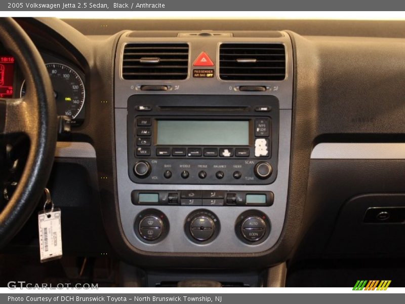 Black / Anthracite 2005 Volkswagen Jetta 2.5 Sedan