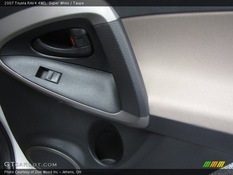 Super White / Taupe 2007 Toyota RAV4 4WD
