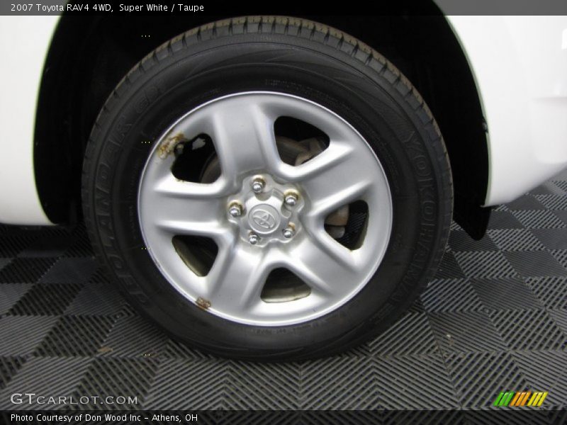 Super White / Taupe 2007 Toyota RAV4 4WD