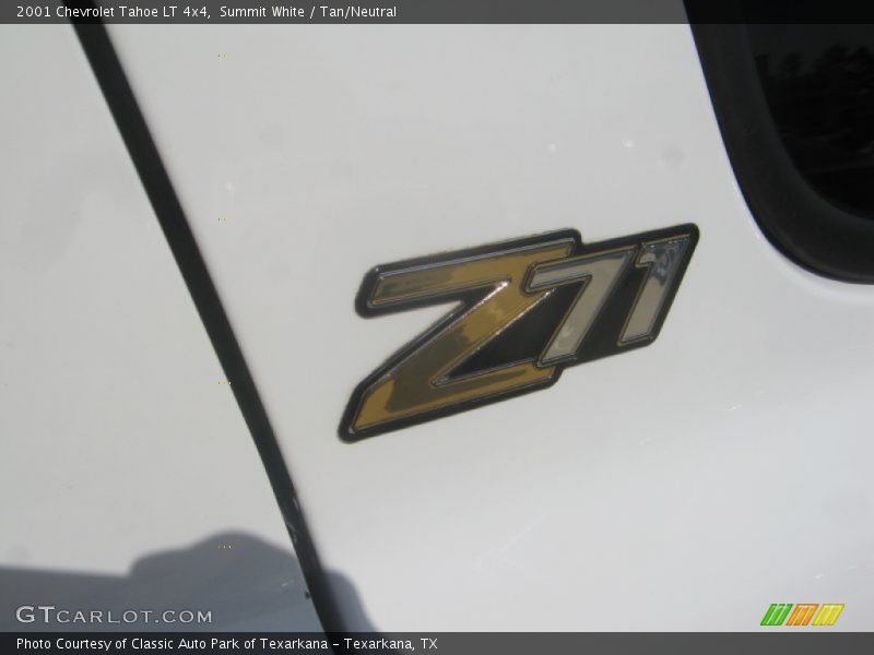 Summit White / Tan/Neutral 2001 Chevrolet Tahoe LT 4x4
