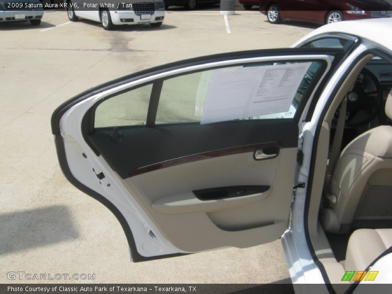 Polar White / Tan 2009 Saturn Aura XR V6