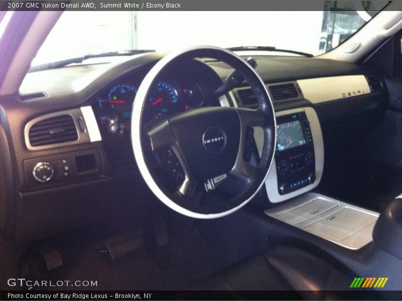 Summit White / Ebony Black 2007 GMC Yukon Denali AWD