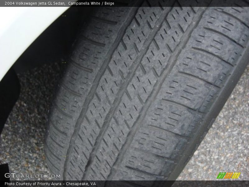 Campanella White / Beige 2004 Volkswagen Jetta GL Sedan