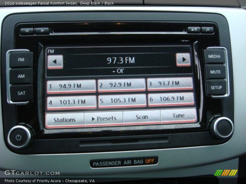 Deep Black / Black 2010 Volkswagen Passat Komfort Sedan