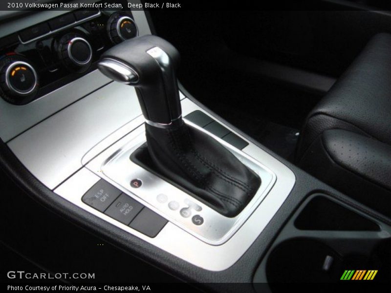Deep Black / Black 2010 Volkswagen Passat Komfort Sedan