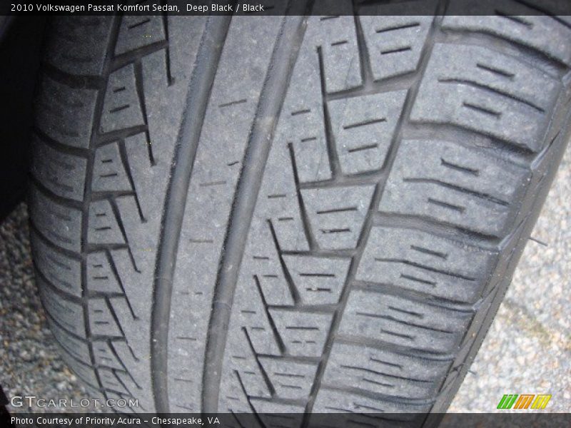 Deep Black / Black 2010 Volkswagen Passat Komfort Sedan