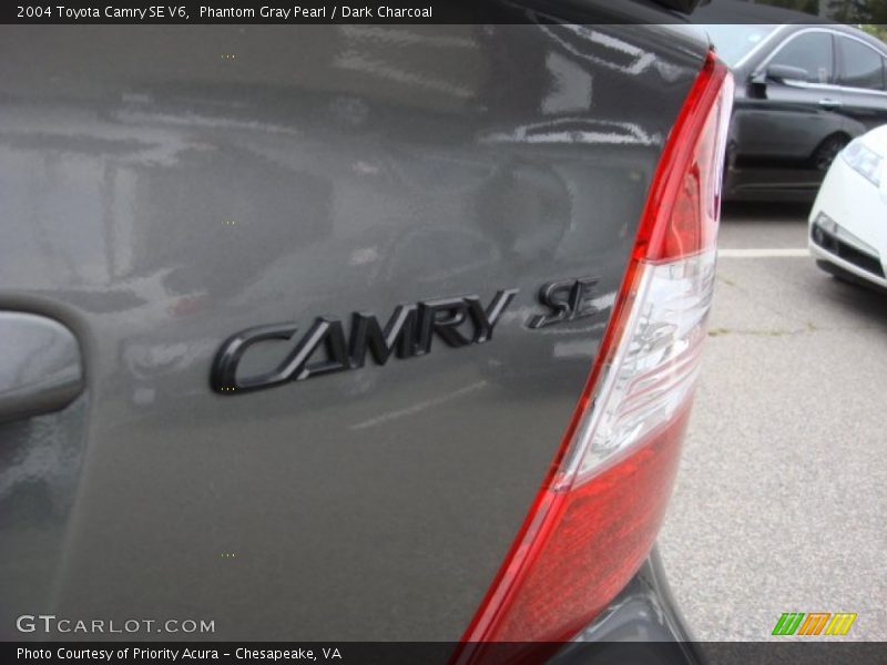 Phantom Gray Pearl / Dark Charcoal 2004 Toyota Camry SE V6