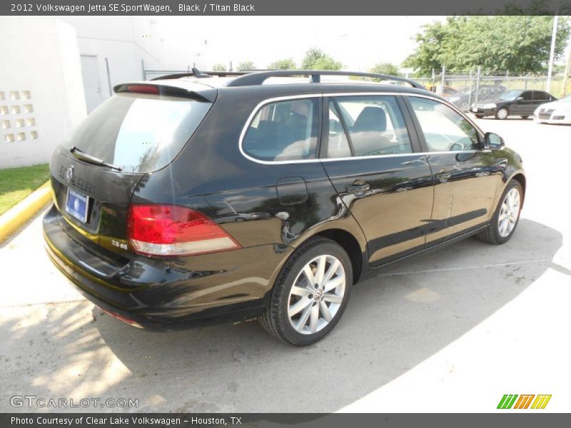 Black / Titan Black 2012 Volkswagen Jetta SE SportWagen