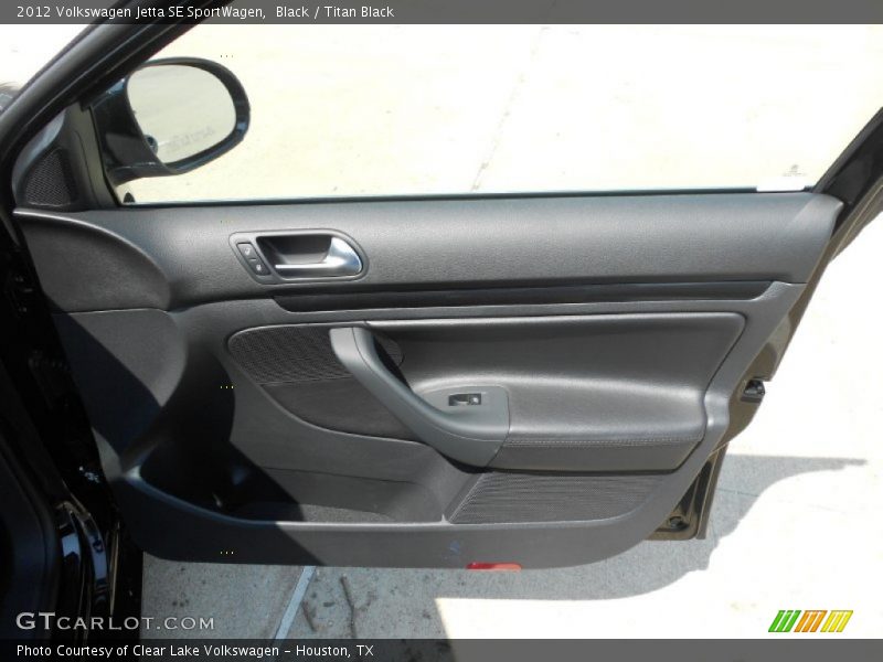 Black / Titan Black 2012 Volkswagen Jetta SE SportWagen