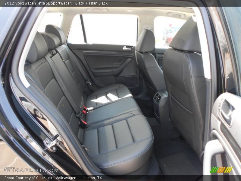 Black / Titan Black 2012 Volkswagen Jetta SE SportWagen
