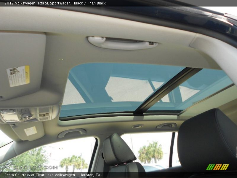 Sunroof of 2012 Jetta SE SportWagen