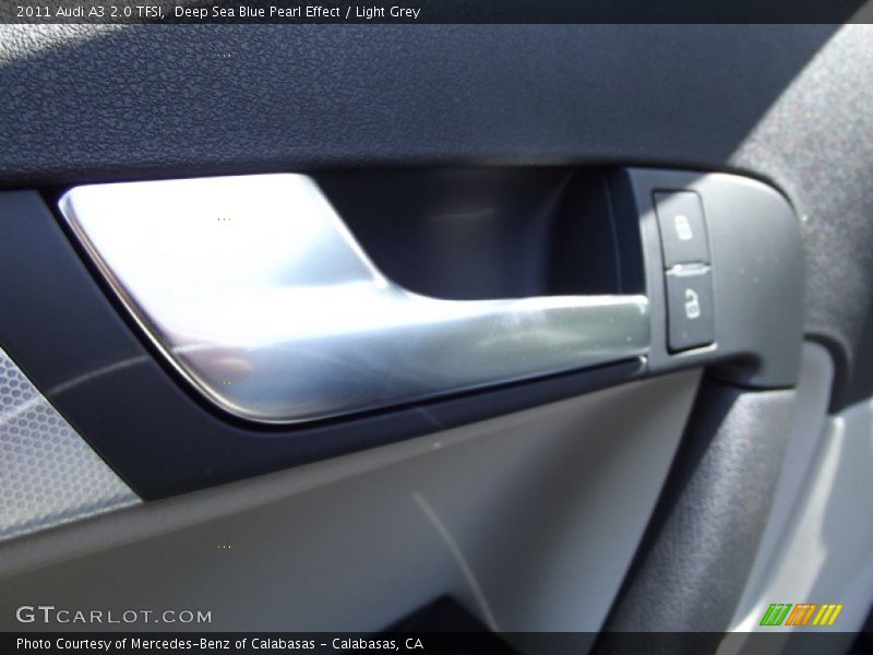 Deep Sea Blue Pearl Effect / Light Grey 2011 Audi A3 2.0 TFSI