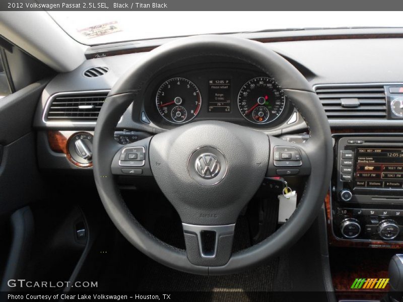 Black / Titan Black 2012 Volkswagen Passat 2.5L SEL