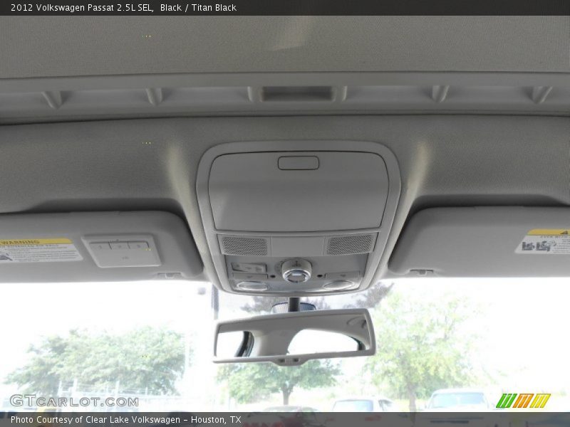 Black / Titan Black 2012 Volkswagen Passat 2.5L SEL