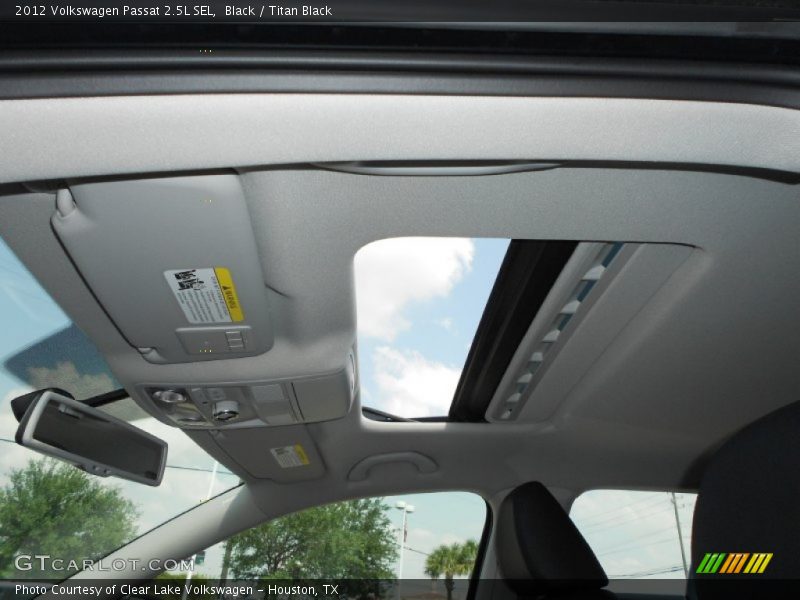 Black / Titan Black 2012 Volkswagen Passat 2.5L SEL