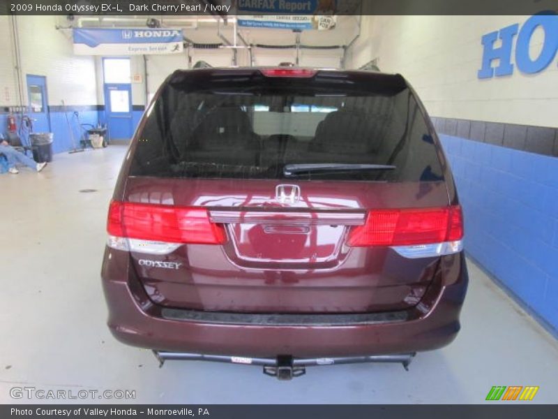 Dark Cherry Pearl / Ivory 2009 Honda Odyssey EX-L