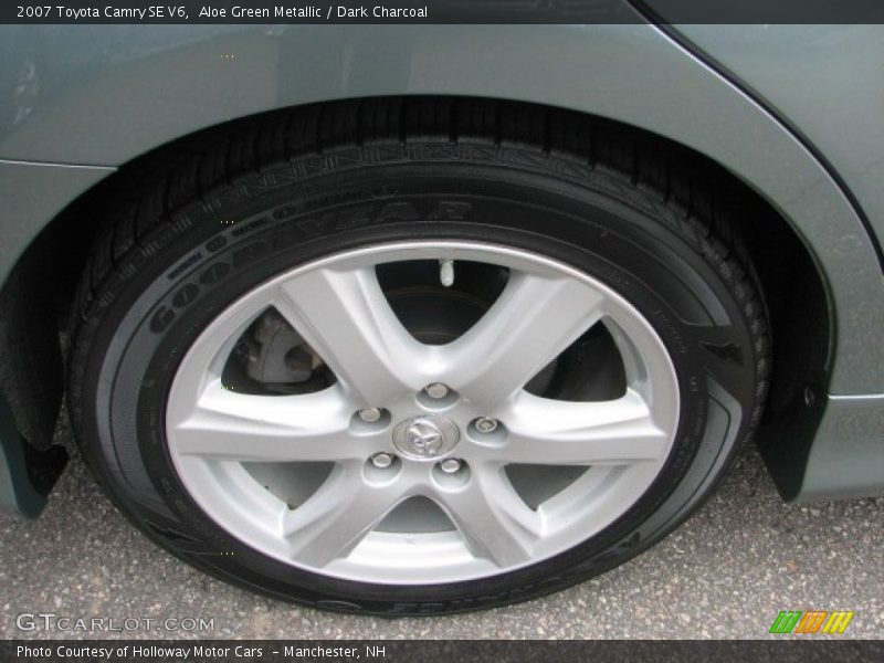 Aloe Green Metallic / Dark Charcoal 2007 Toyota Camry SE V6