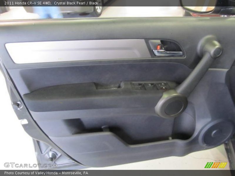 Crystal Black Pearl / Black 2011 Honda CR-V SE 4WD