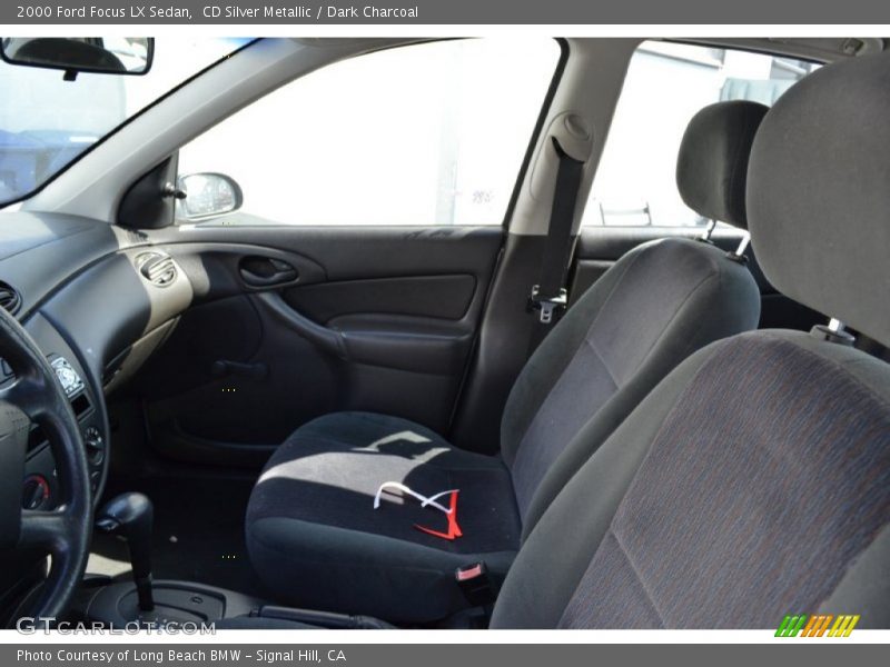 CD Silver Metallic / Dark Charcoal 2000 Ford Focus LX Sedan