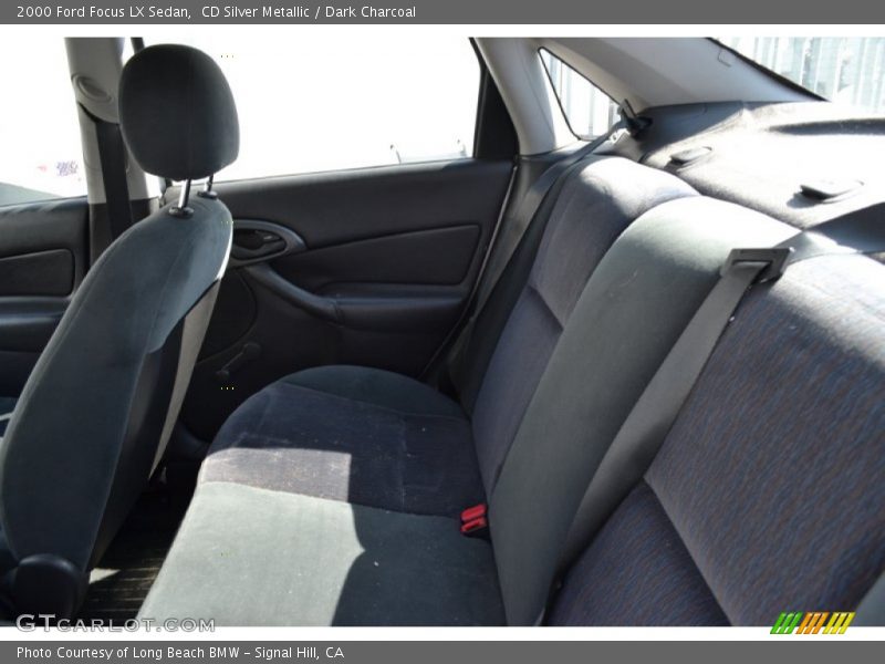 CD Silver Metallic / Dark Charcoal 2000 Ford Focus LX Sedan