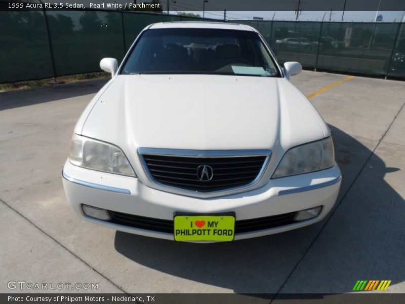 Pearl White / Parchment 1999 Acura RL 3.5 Sedan
