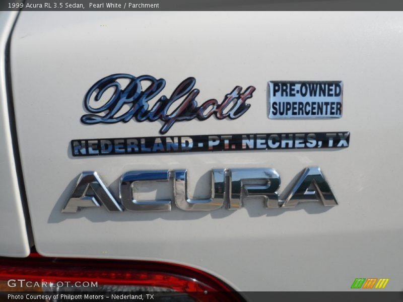 Pearl White / Parchment 1999 Acura RL 3.5 Sedan