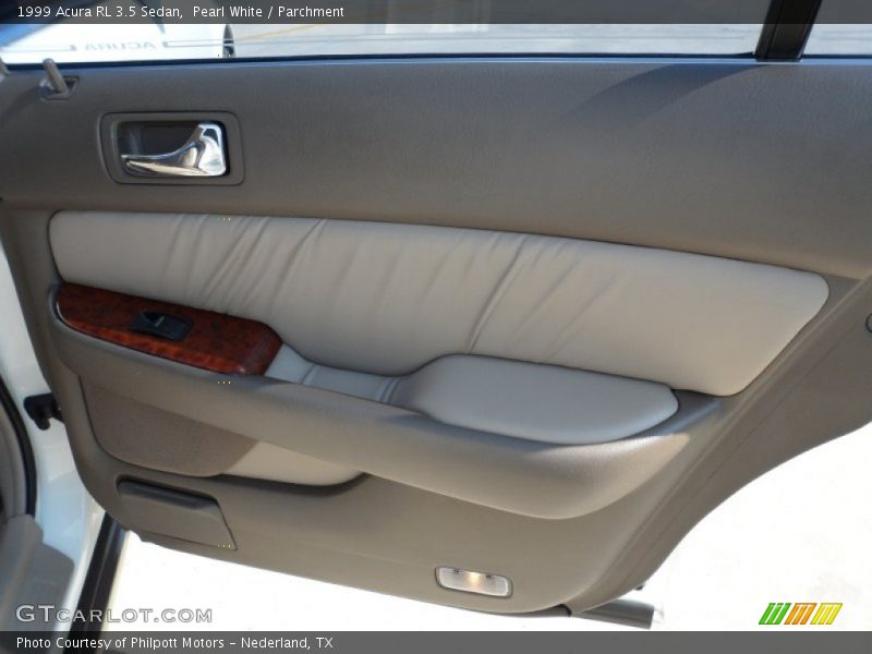 Pearl White / Parchment 1999 Acura RL 3.5 Sedan