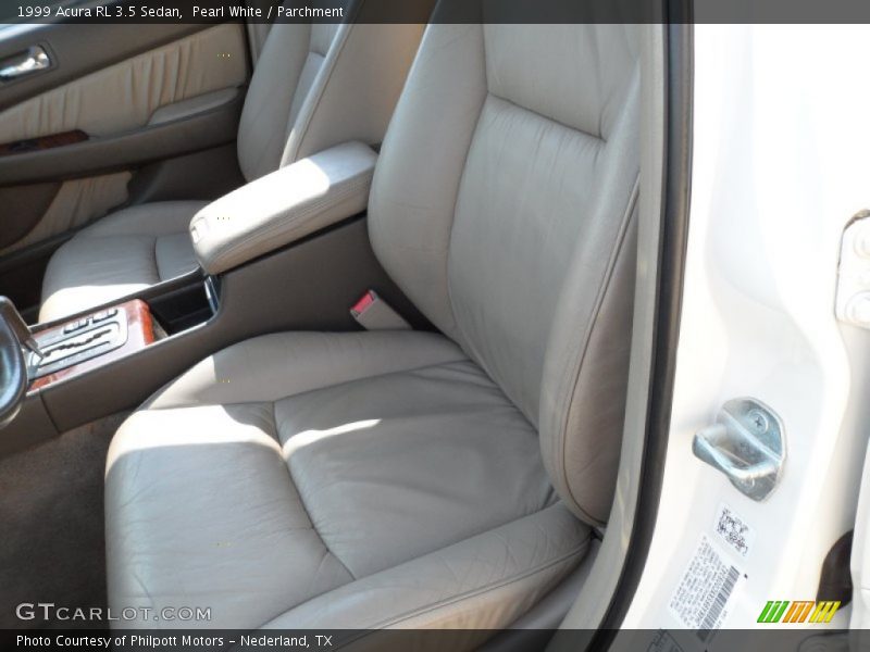 Pearl White / Parchment 1999 Acura RL 3.5 Sedan