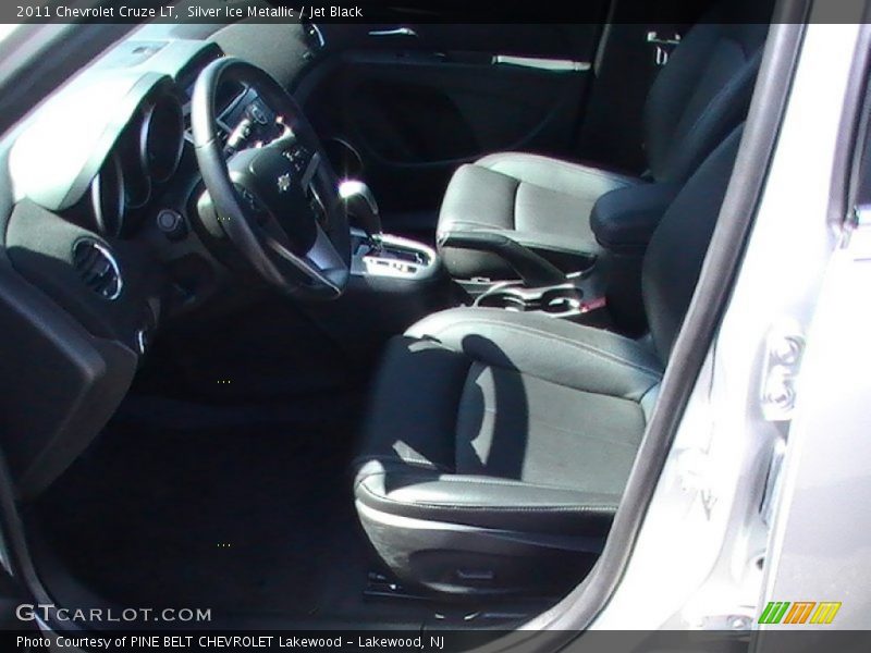 Silver Ice Metallic / Jet Black 2011 Chevrolet Cruze LT