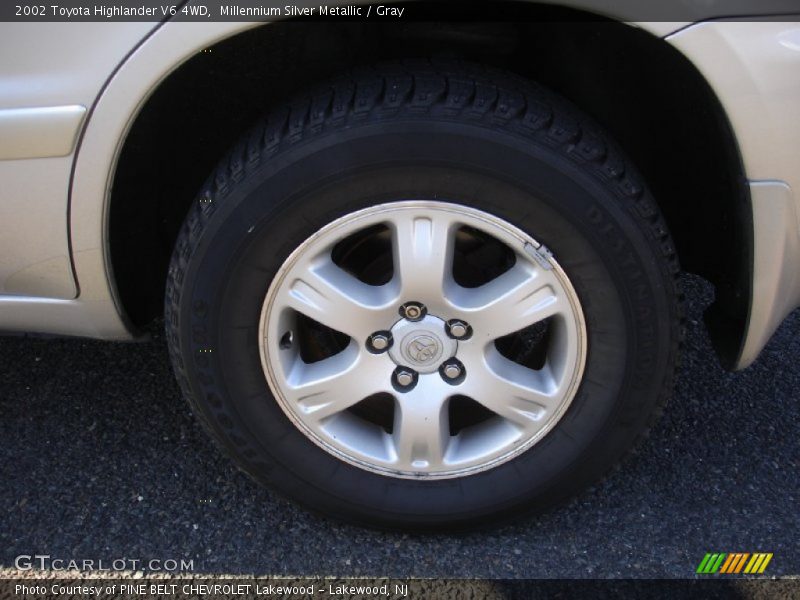 Millennium Silver Metallic / Gray 2002 Toyota Highlander V6 4WD