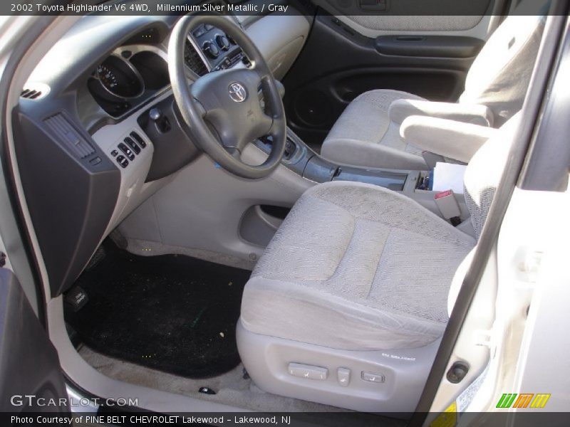 Millennium Silver Metallic / Gray 2002 Toyota Highlander V6 4WD