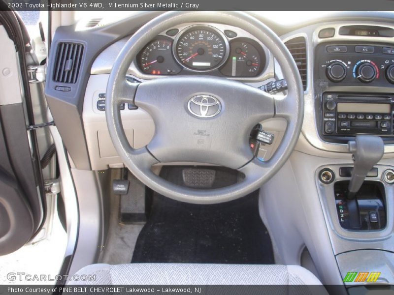 Millennium Silver Metallic / Gray 2002 Toyota Highlander V6 4WD