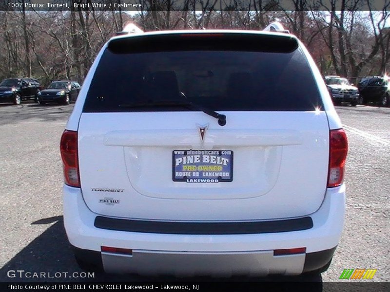 Bright White / Cashmere 2007 Pontiac Torrent