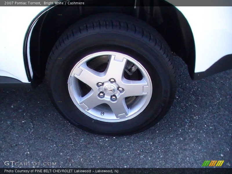 Bright White / Cashmere 2007 Pontiac Torrent