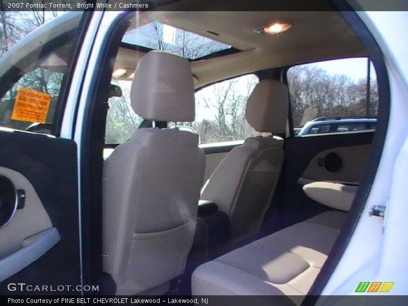Bright White / Cashmere 2007 Pontiac Torrent
