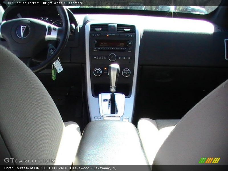 Bright White / Cashmere 2007 Pontiac Torrent