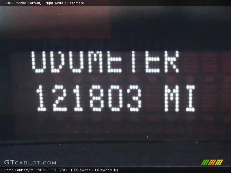 Bright White / Cashmere 2007 Pontiac Torrent