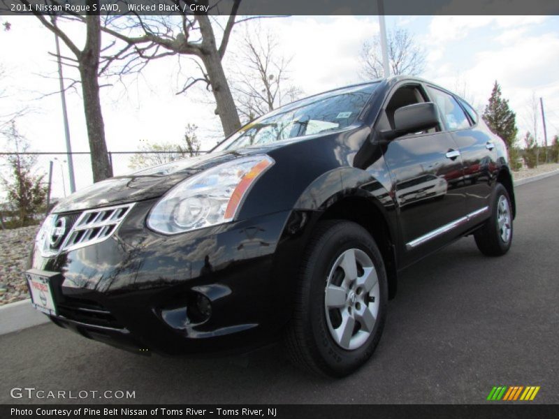 Wicked Black / Gray 2011 Nissan Rogue S AWD