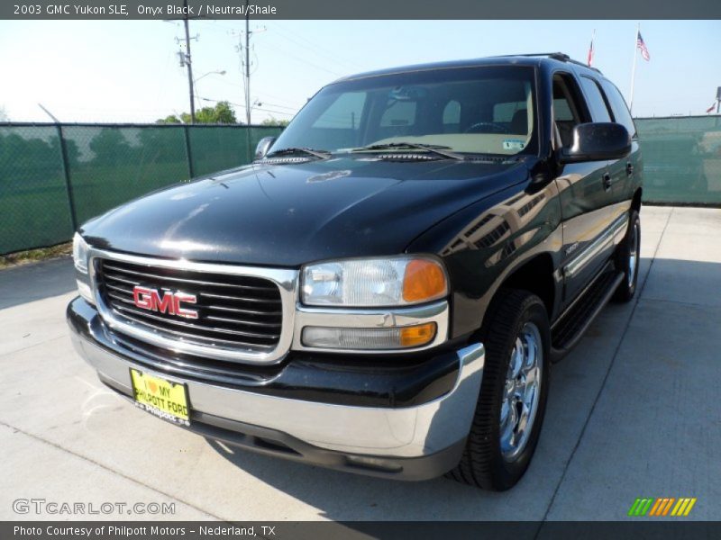 Onyx Black / Neutral/Shale 2003 GMC Yukon SLE