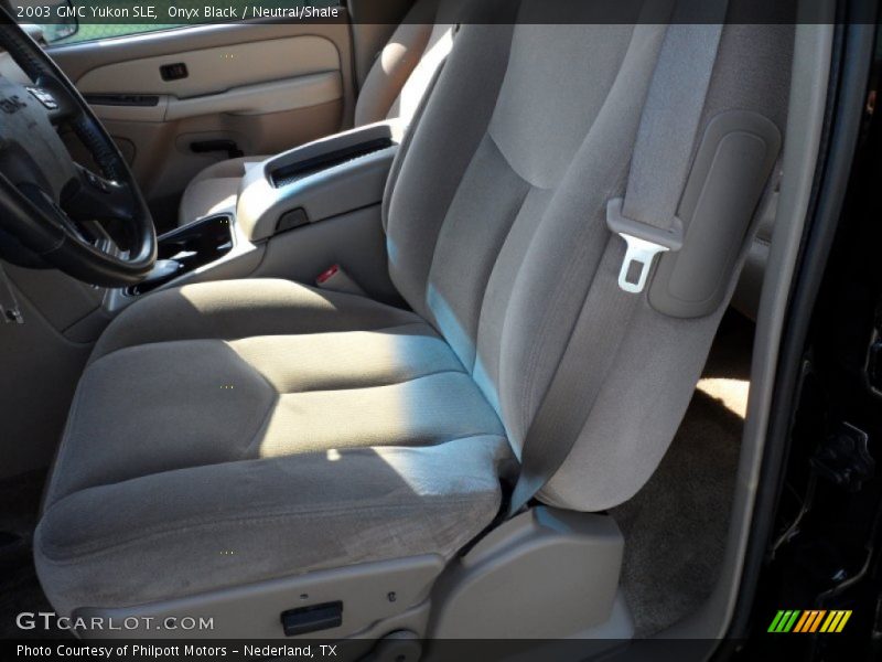 Onyx Black / Neutral/Shale 2003 GMC Yukon SLE