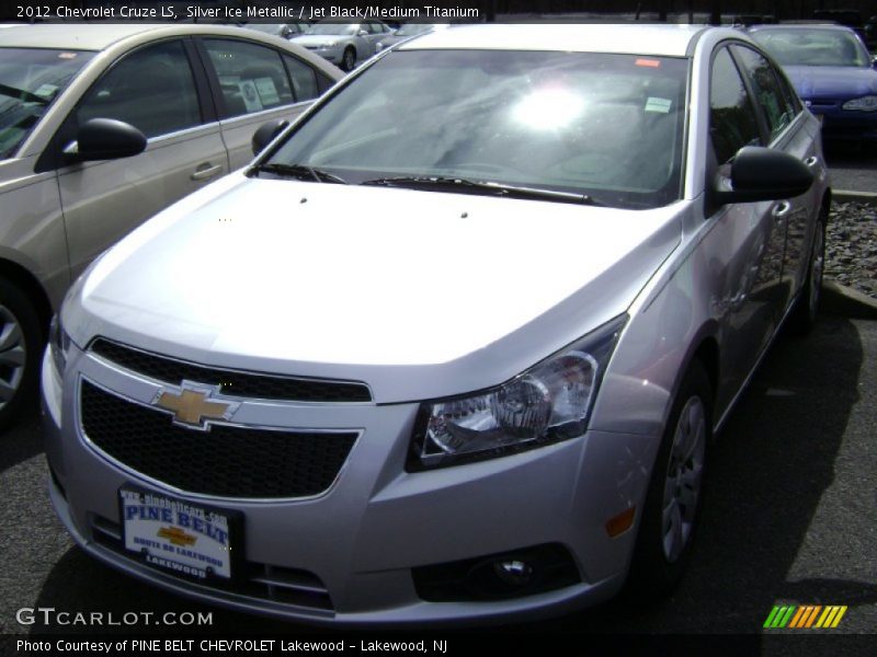 Silver Ice Metallic / Jet Black/Medium Titanium 2012 Chevrolet Cruze LS