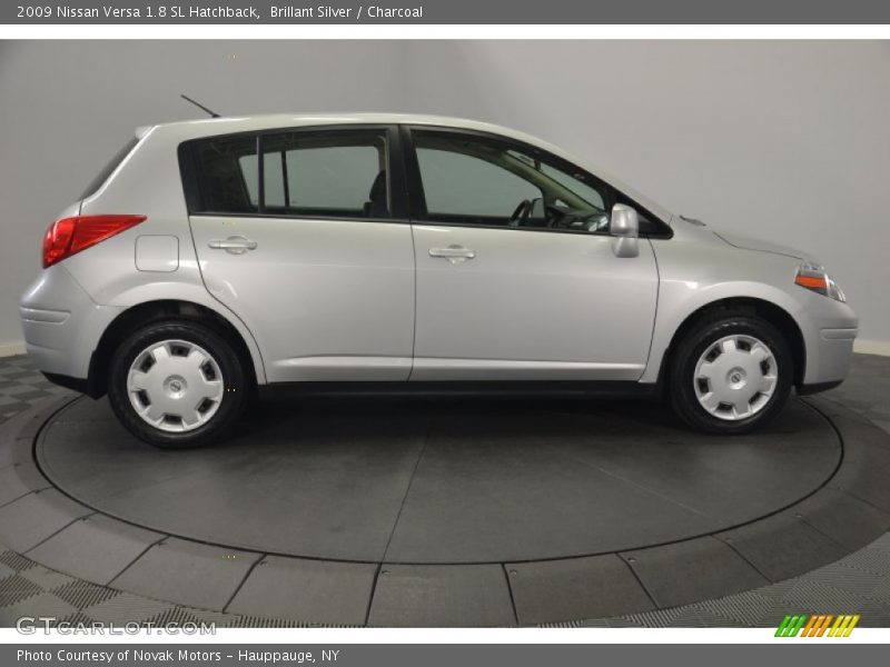 Brillant Silver / Charcoal 2009 Nissan Versa 1.8 SL Hatchback