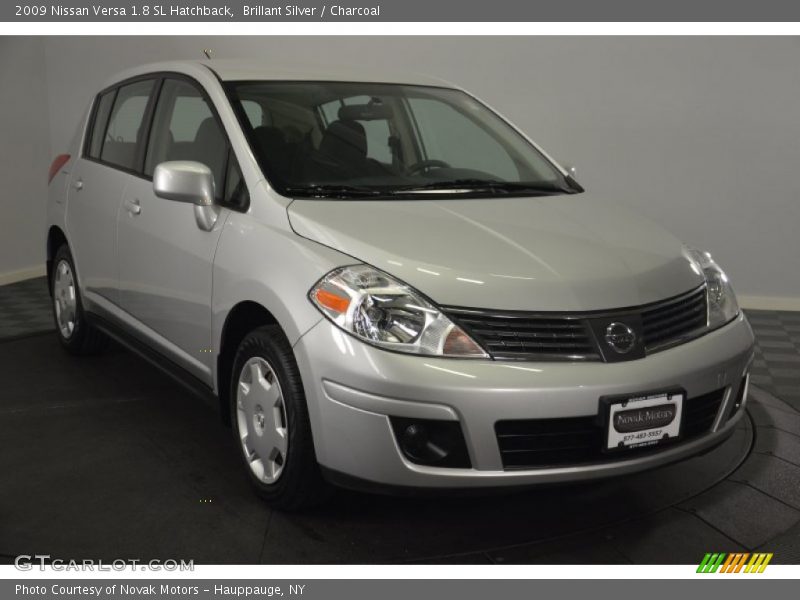 Brillant Silver / Charcoal 2009 Nissan Versa 1.8 SL Hatchback